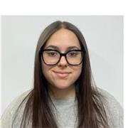 Soy una persona con habilidades comunicativas, con muchas ganas de aprender y enseñar, soy comprensiva y muy empatica